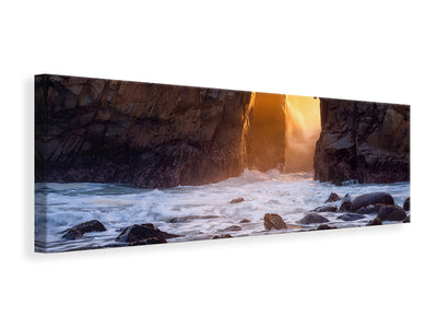 panoramic-canvas-print-fire-in-the-hole