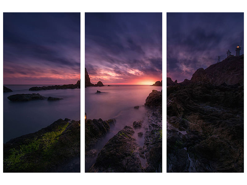 3-piece-canvas-print-between-lanterns