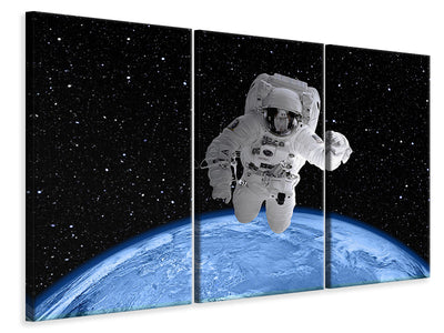3-piece-canvas-print-in-the-spacesuit