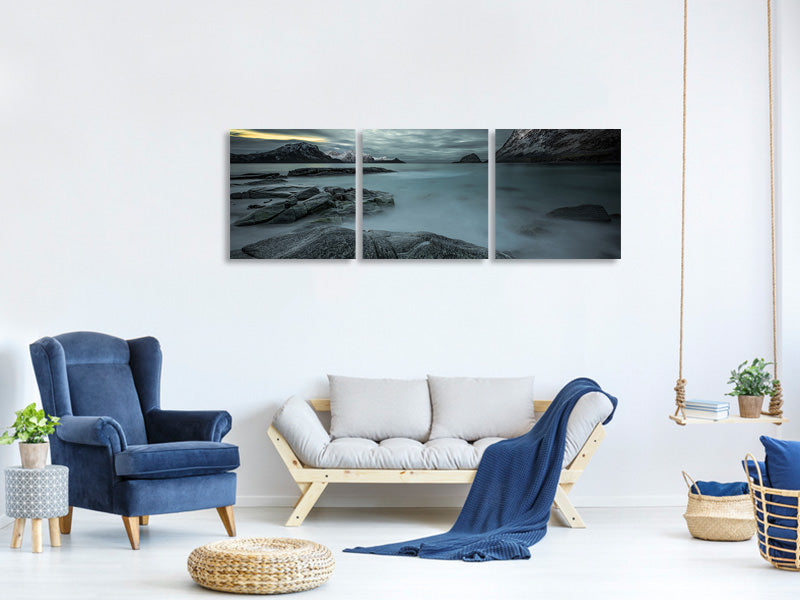 panoramic-3-piece-canvas-print-a-look-from-the-past-or-from-the-future